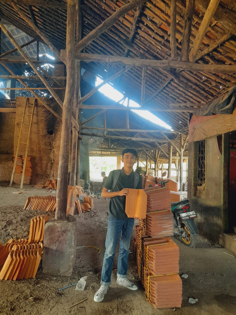 Proses produksi genteng